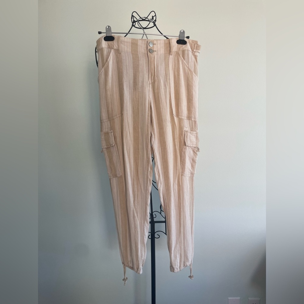 Sanctuary cargo pants in white and bed linen blend fabric
